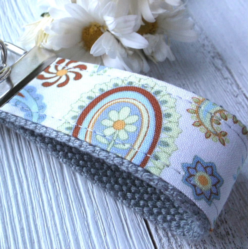 Mini Keyfob FOB Keychain for Women Ideal as a Purse Keychain or Backpack Keychain, Ideal Small Bridesmaid Gift Gray Floral Paisley