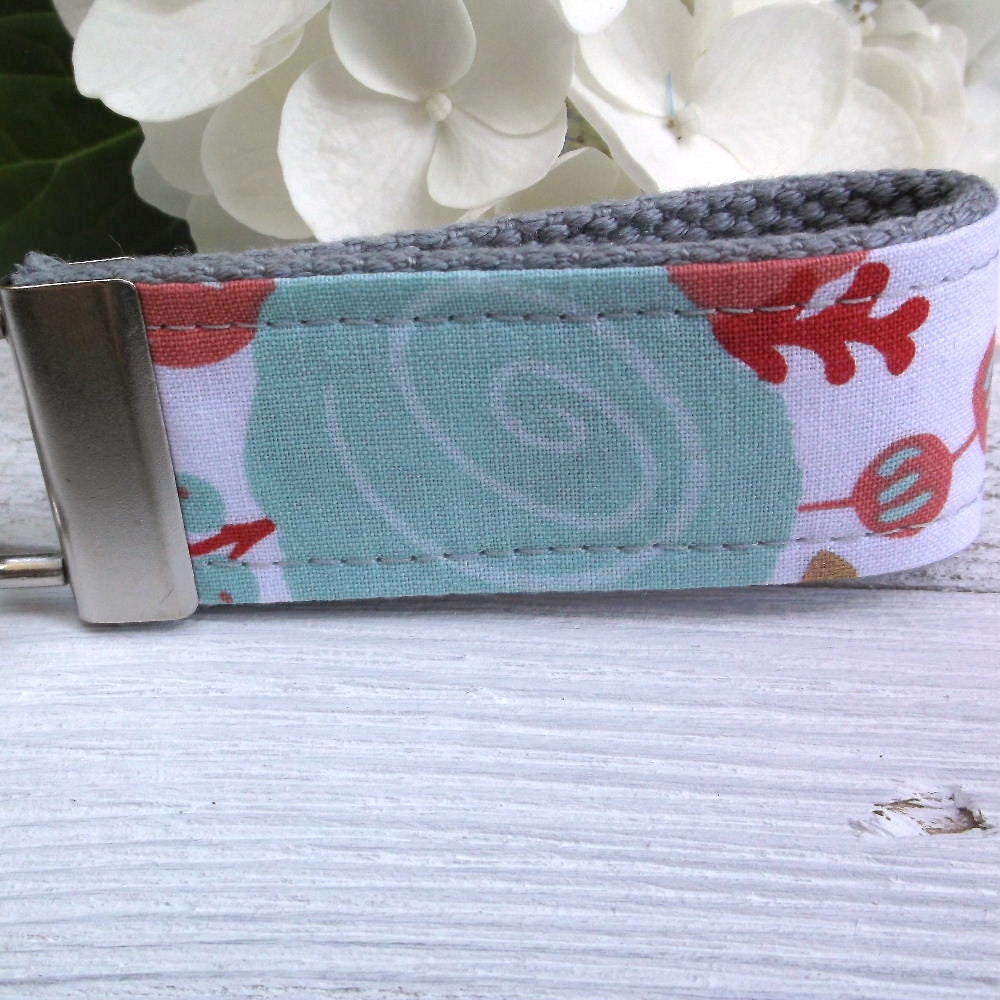 Mini Keyfob FOB Keychain for Women Ideal as a Purse Keychain or Backpack Keychain, Ideal Small Bridesmaid Gift, Floral