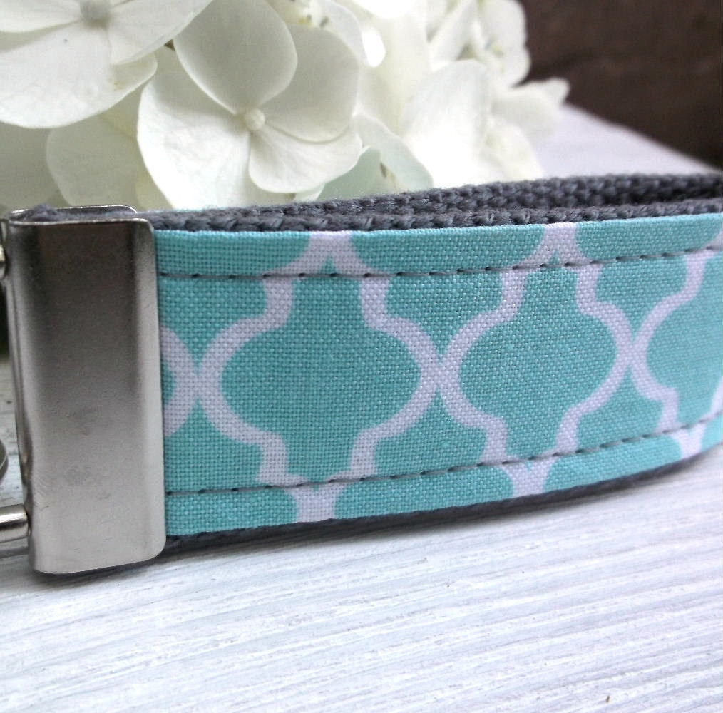 Mini Keyfob FOB Keychain for Women Ideal as a Purse Keychain or Backpack Keychain, Ideal Small Bridesmaid Gift, Aqua Trellis