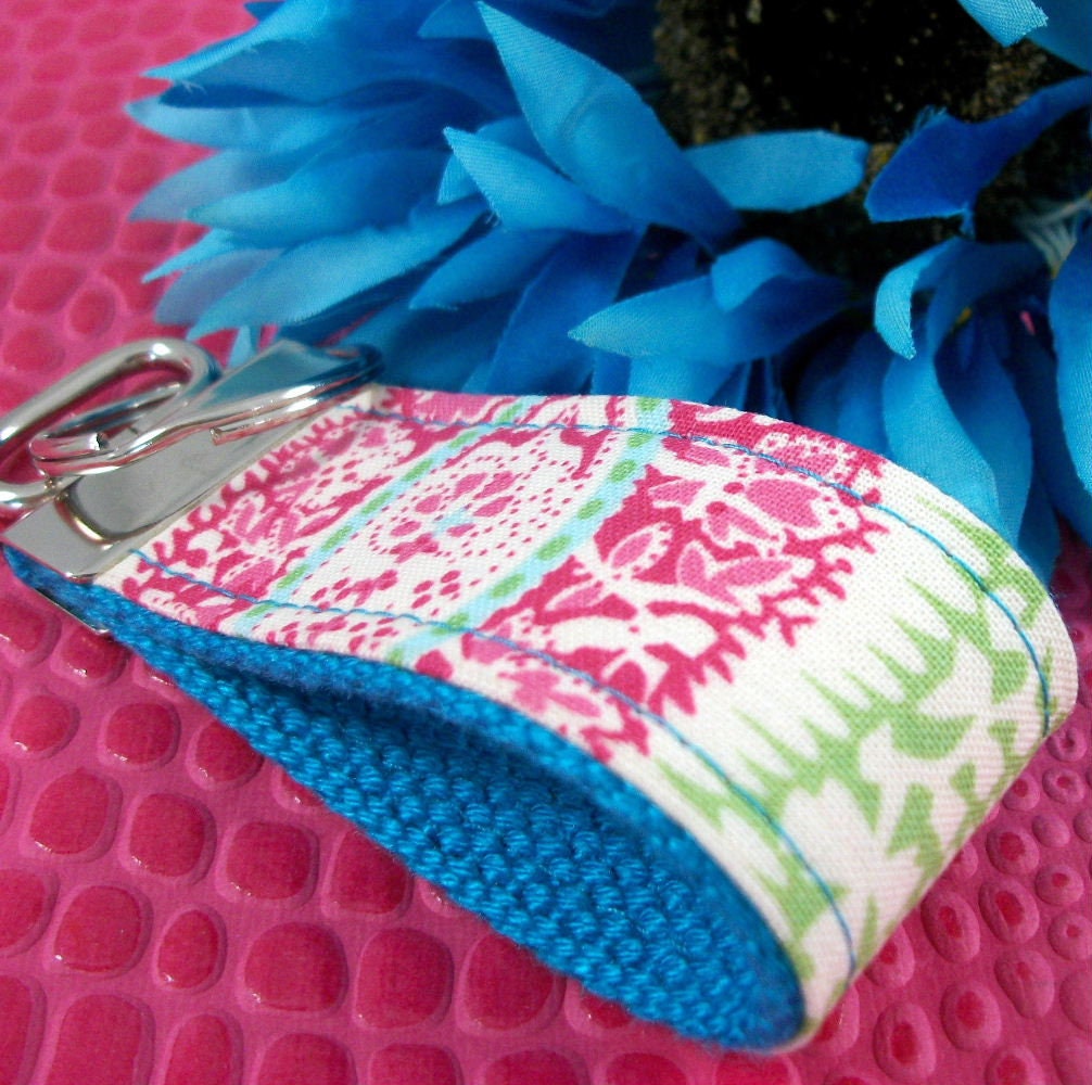 Floral Mini Keyfob FOB Keychain for Women Ideal as a Purse Keychain or Backpack Keychain, Ideal Small Bridesmaid Gift