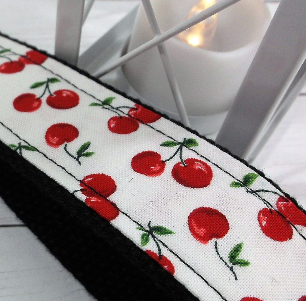 Cherries Wristlet Keychain, Popular Right Now, Moving Away Gift, Trending Now, Thinking of You Gift, Librarian Gifts, Teacher Gifts, Cherry