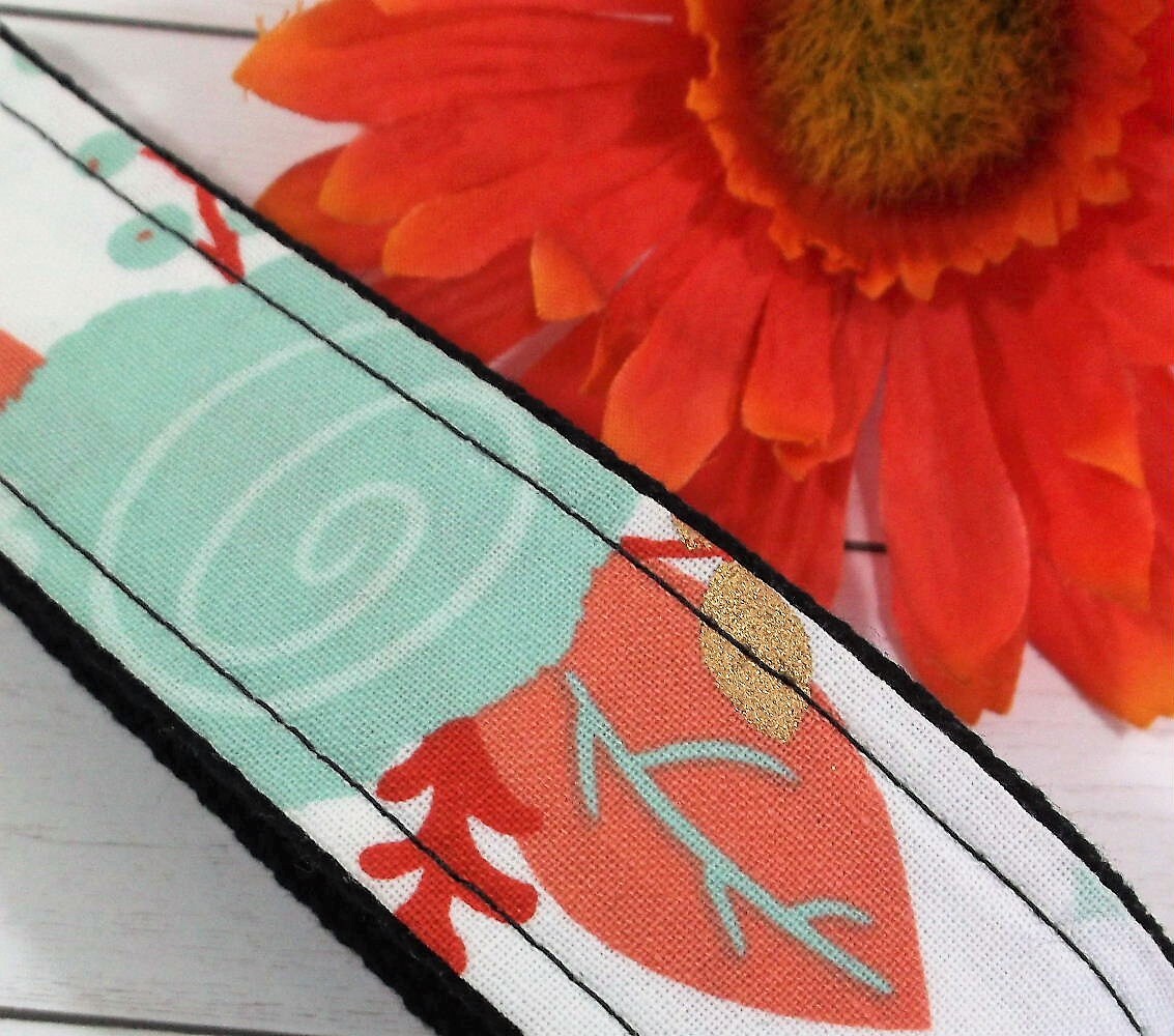 Floral Wristlet Keychain, College Graduation Gift for her, I Miss You Gift, Goodbye Gift