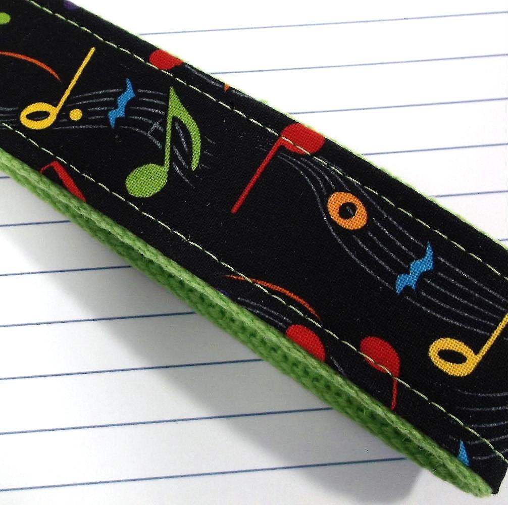 Handmade Musical Notes Keychain, Music Teacher Gift, High School Graduation Gift for Her, I Miss You Gift, Piano Teacher Gift, Music Notes