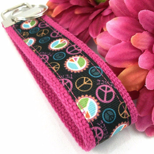 Wrist Keychain Retro Peace Signs
