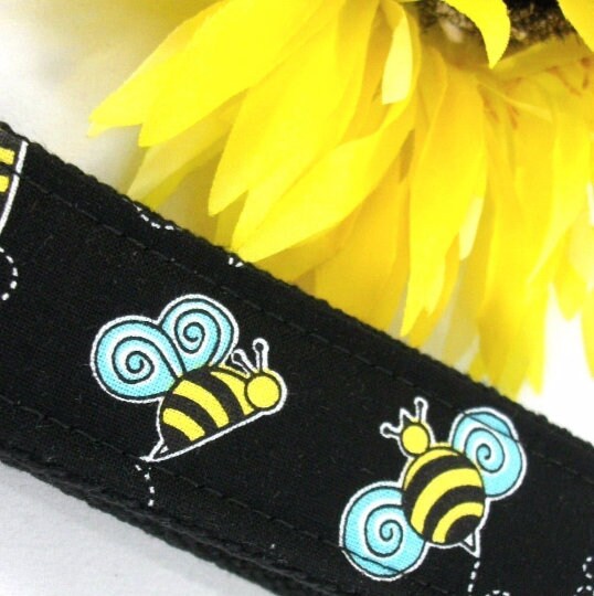 Handmade Wristlet Keychain in Bumble Bee Fabric, College Graduation Gift for her, I Miss You Gift, Mom Gift from Son