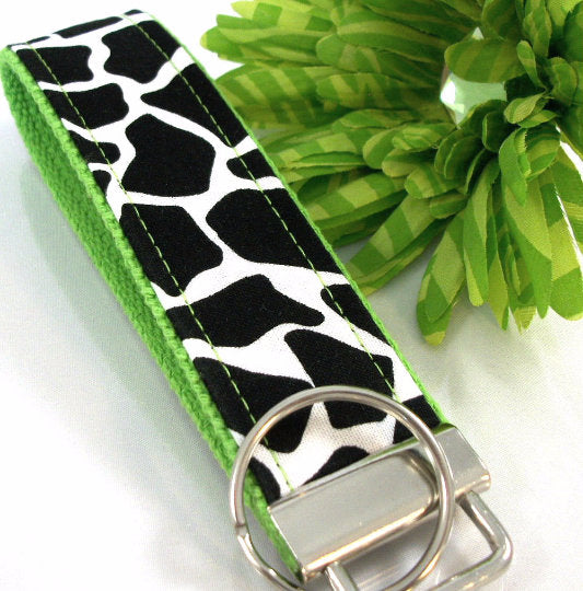Giraffe Keychain Lime