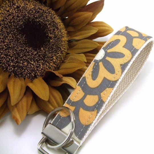 Amy Butler Key Fob Wallflower