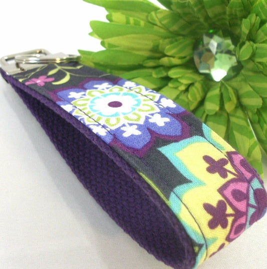 Handmade Wristlet Keychain in Paisley fabric, College Graduation Gift for her, I Miss You Gift, Mom Gift from Son