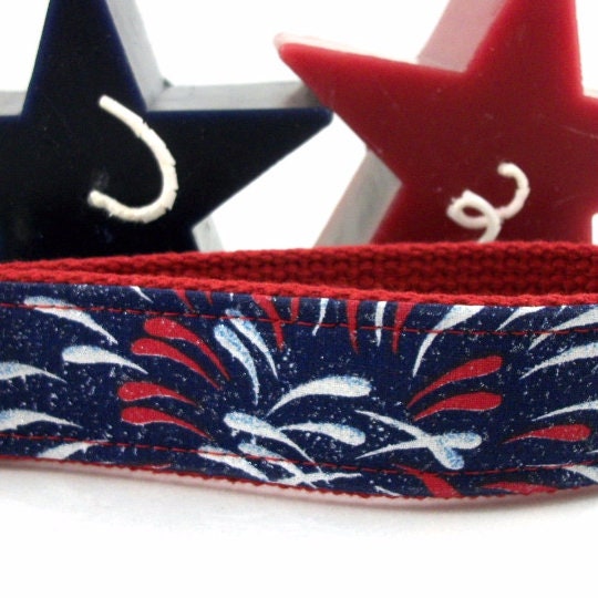 Patriotic Wristlet Keychain, Wrist Keychain for Her, Key fob Wristlet, Keychain Wristlet, Bracelet Keychain, Popular Right Now