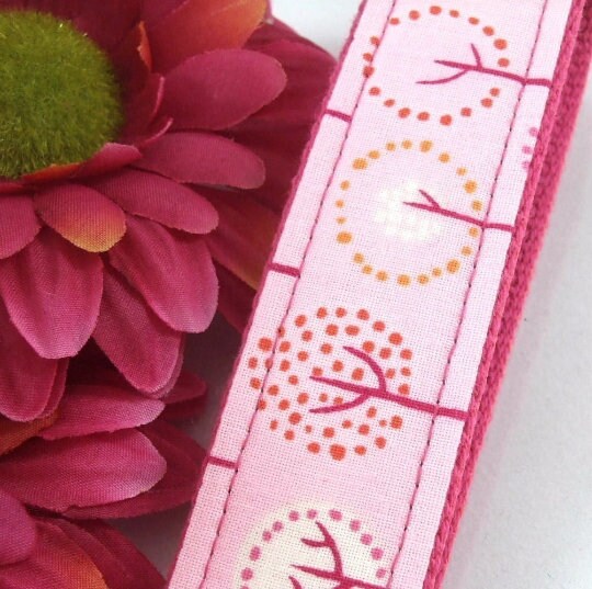 Handmade Wristlet Keychain in Tree Fabric, College Graduation Gift for her, I Miss You Gift, Mom Gift from Son