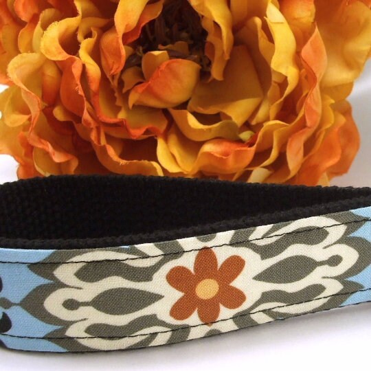 Amy Butler Key Fob Temple Garland