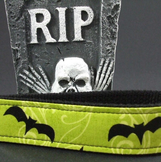 Halloween Keychain Wristlet, Cute Halloween Keychain, Halloween Key Chain, Wristlet Keychain Birthday gift, Bachelorette Party