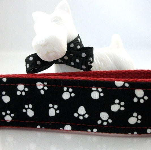 Dog Mom Keychain, Rescue Mom, Vet Tech Gift, Adopt Dog, Dog Sitter, Adopt a Pet, Trending Now, Dog Walker, Wristlet Keychain, Dog Owner gift