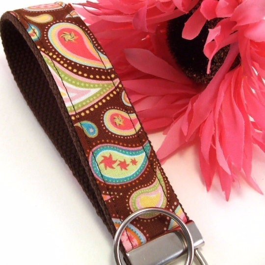 Wristlet Keychain Key Fob - Retro Brown Paisley