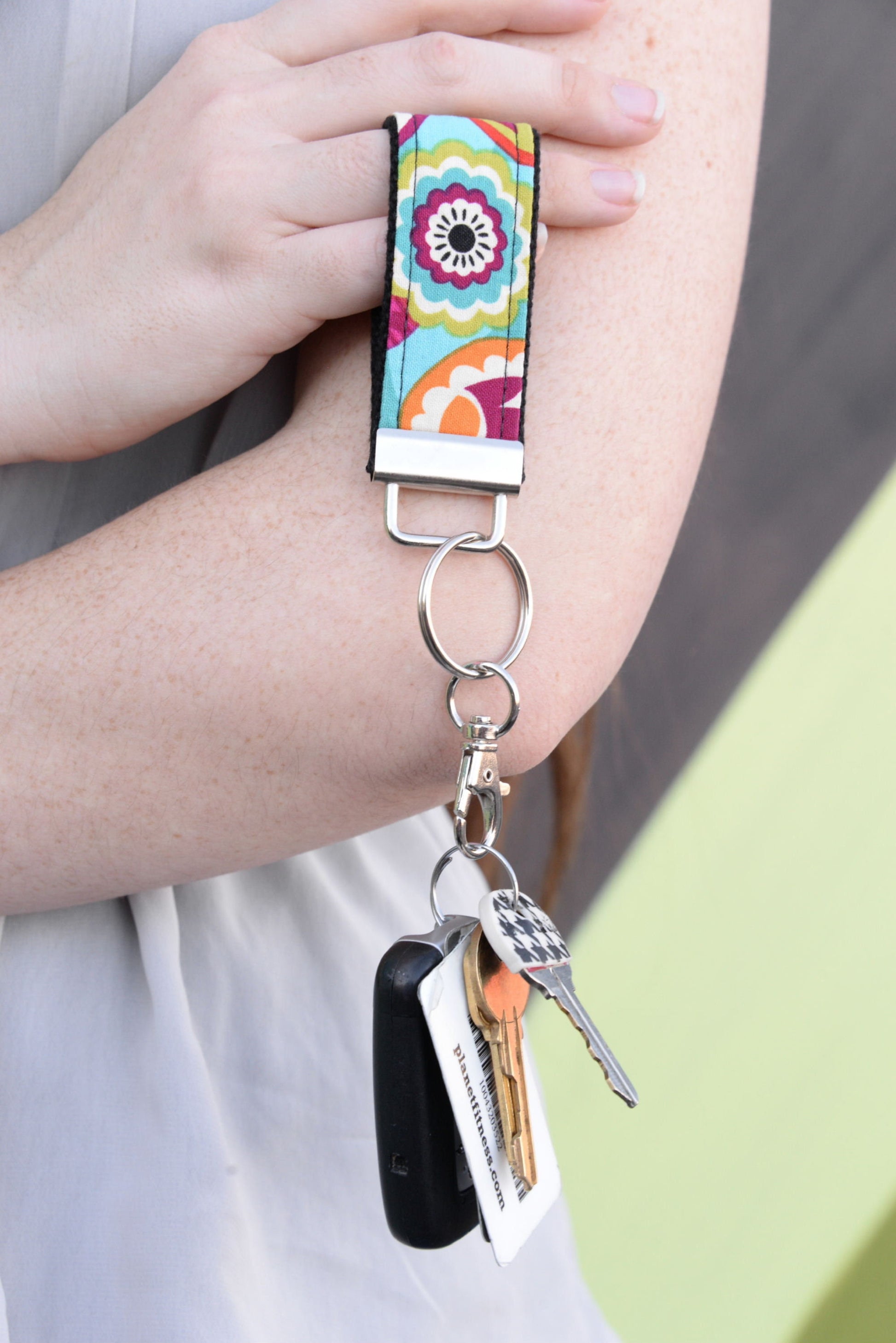 Red Truck Christmas Keychain, Secret Santa Gift For Women, Christmas Tree, Best Selling Items, Popular Right Now, Cute Keychain