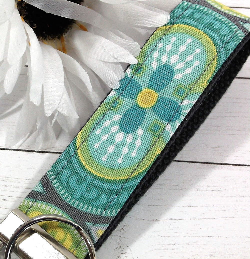 Floral Wristlet Keychain, College Graduation Gift for her, I Miss You Gift, Goodbye Gift