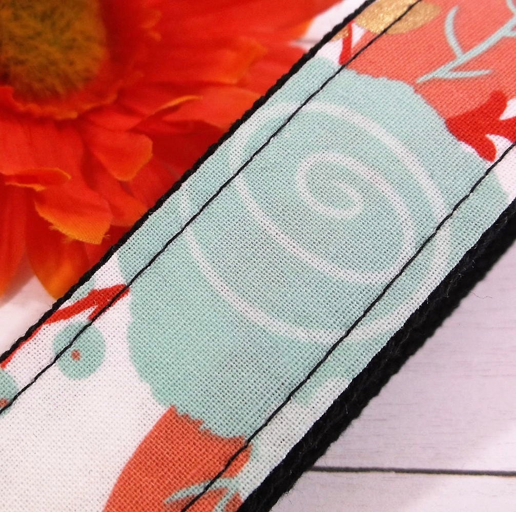 Floral Wristlet Keychain, College Graduation Gift for her, I Miss You Gift, Goodbye Gift