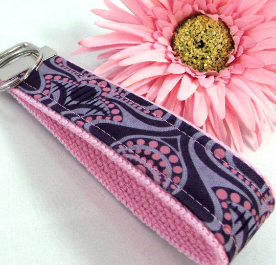Peacock Keyfob in Pink Purple