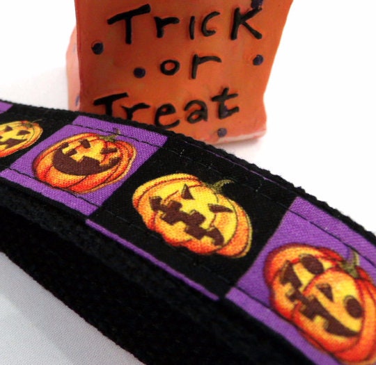 Handmade Jackolantern Keychain, Popular Right Now, Halloween, Thank you gift for Friend, Preschool Teacher Gifts