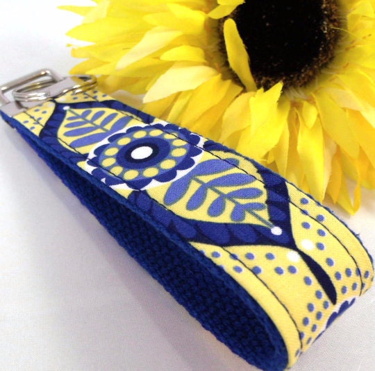 Handmade Floral Keychain Wristlet, College Graduation Gift for her, Thank you for Helping Me Grow, Expecting Mom Gift