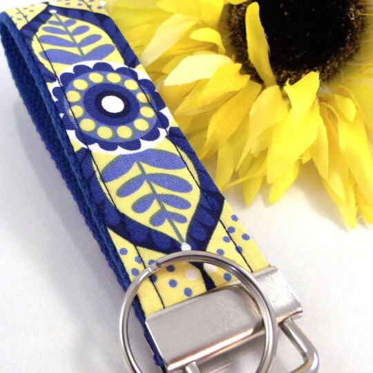 Handmade Floral Keychain Wristlet, College Graduation Gift for her, Thank you for Helping Me Grow, Expecting Mom Gift