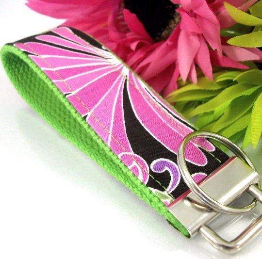 Handmade Floral Keychain, College Graduation Gift for her, I Miss You Gift, Mom Gift from Son