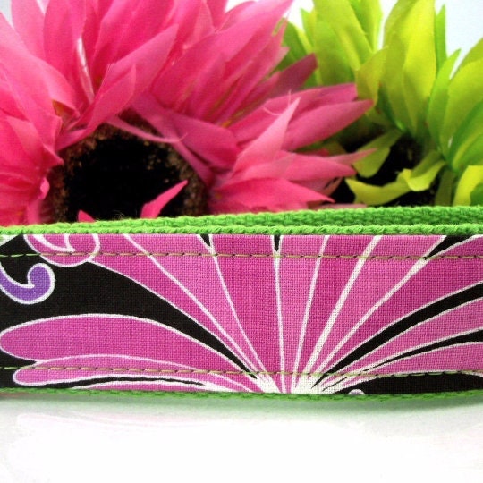 Handmade Floral Keychain, College Graduation Gift for her, I Miss You Gift, Mom Gift from Son