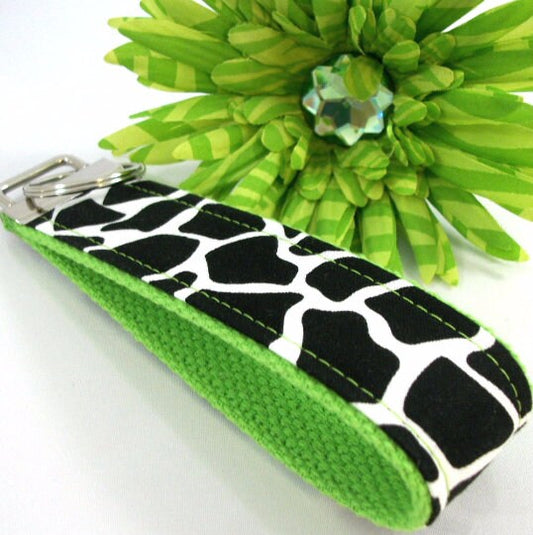 Giraffe Keychain Lime