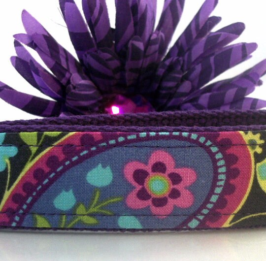 Handmade Wristlet Keychain in Paisley fabric, College Graduation Gift for her, I Miss You Gift, Mom Gift from Son