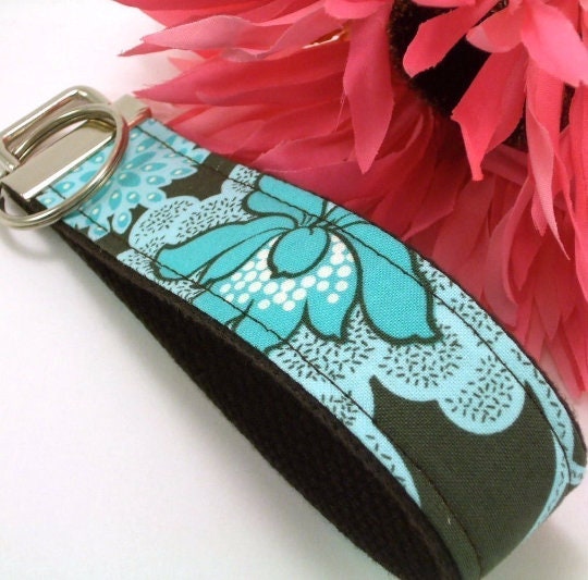 Amy Butler Key Fob Daisy Chain Clematis