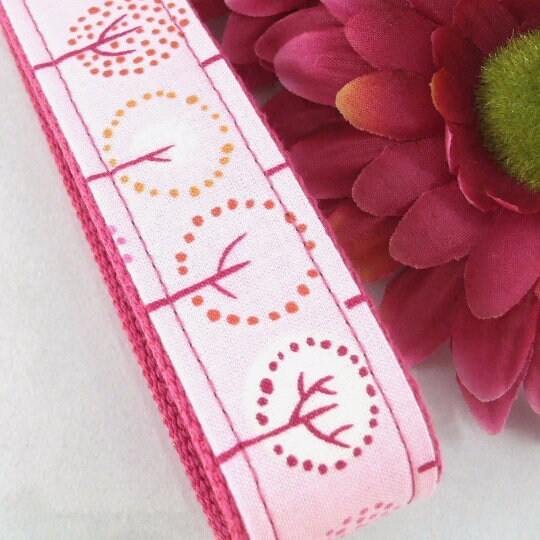 Handmade Wristlet Keychain in Tree Fabric, College Graduation Gift for her, I Miss You Gift, Mom Gift from Son