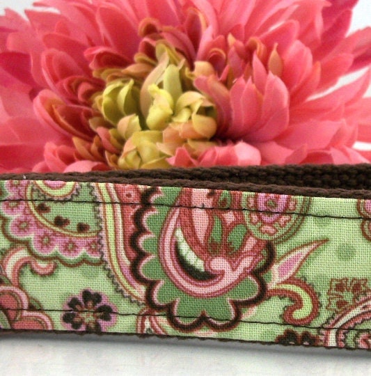 Handmade Wristlet Keychain in Paisley fabric, Boho Keychain, College Graduation Gift for her, I Miss You Gift, Mom Gift from Son