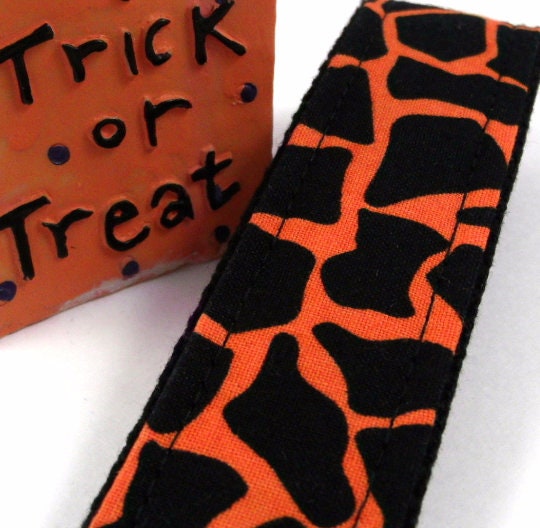 Handmade Giraffe Keychain Wristlet, Popular Right Now, Halloween, Thank you gift for Friend, Preschool Teacher Gifts