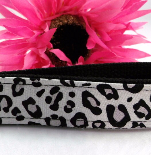 Handmade Cheetah Keychain, College Graduation Gift for her, I Miss You Gift, Mom Gift from Son