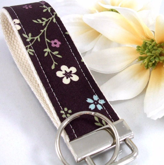 Handmade Floral Wristlet Keychain, Expecting Mom Gift, College Graduation Gift for Her, Nurse Graduation Gift
