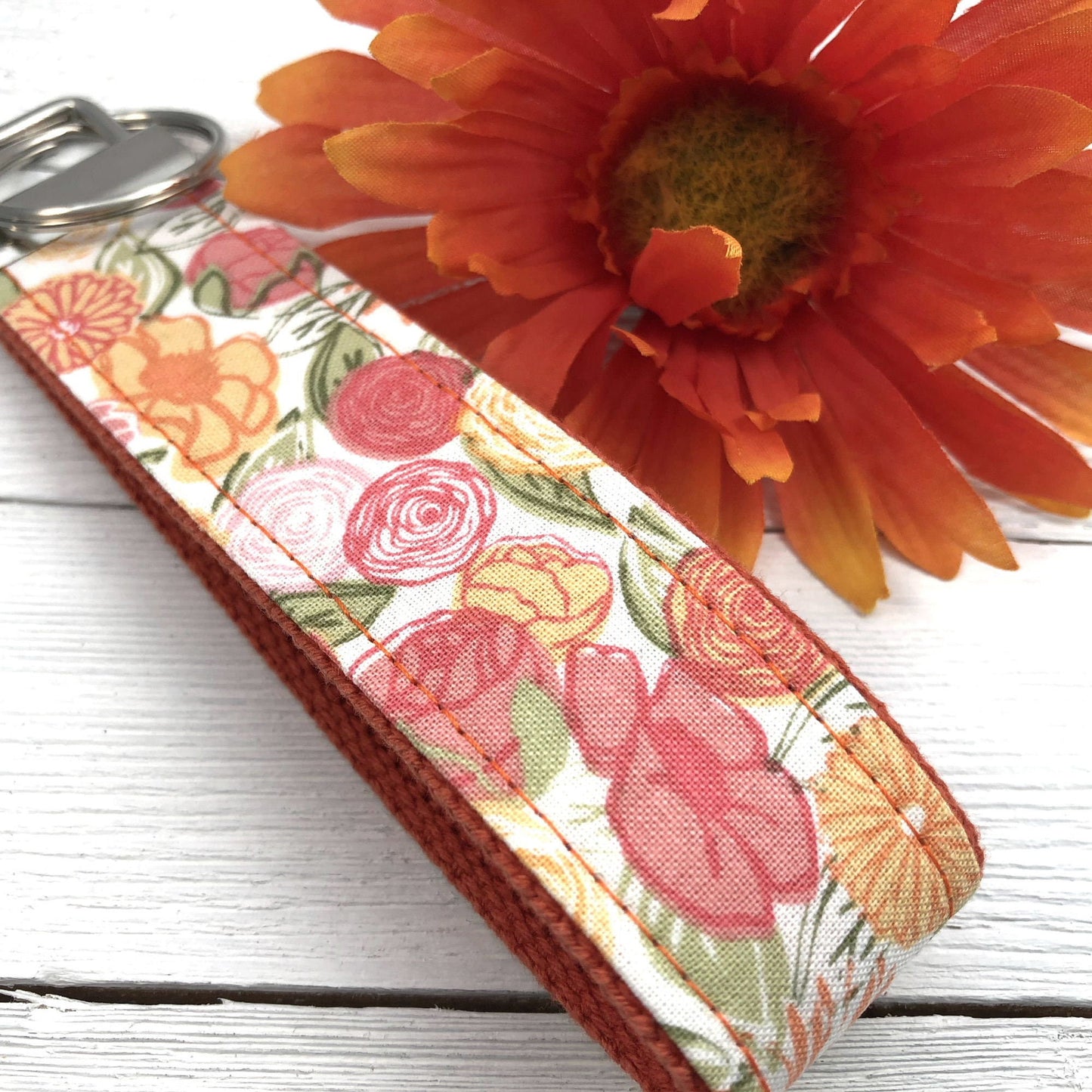 Floral Wristlet Keychain, Wrist Keychain for Her, Key fob Wristlet in Coral and Pink, Keychain Wristlet, Bracelet Keychain