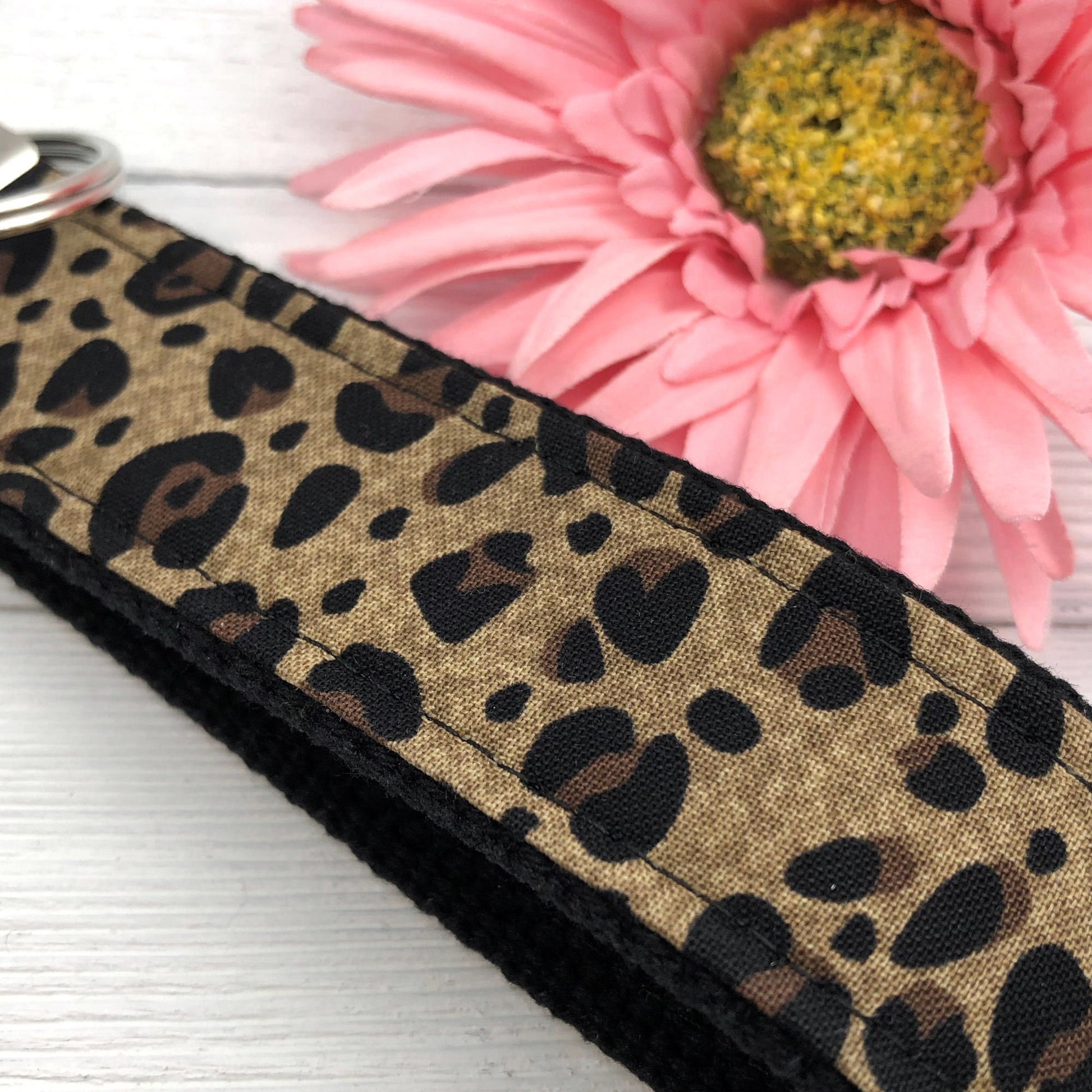 Leopard keychain wristlet | Keychains for Women | Animal Print Keychain | Wristlet Keychain | Key fob Wristlet | Leopard Bracelet Keychain
