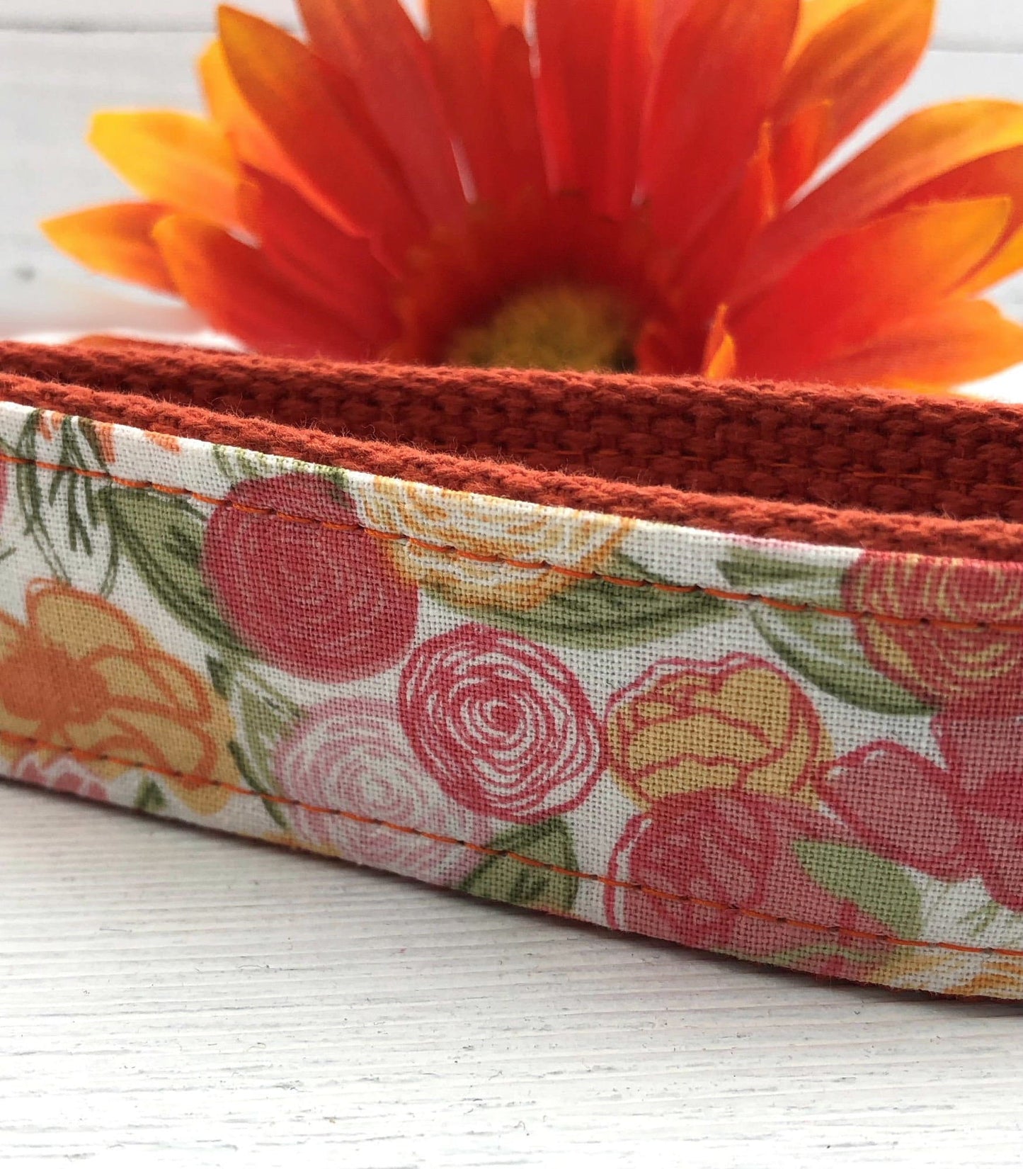Floral Wristlet Keychain, Wrist Keychain for Her, Key fob Wristlet in Coral and Pink, Keychain Wristlet, Bracelet Keychain
