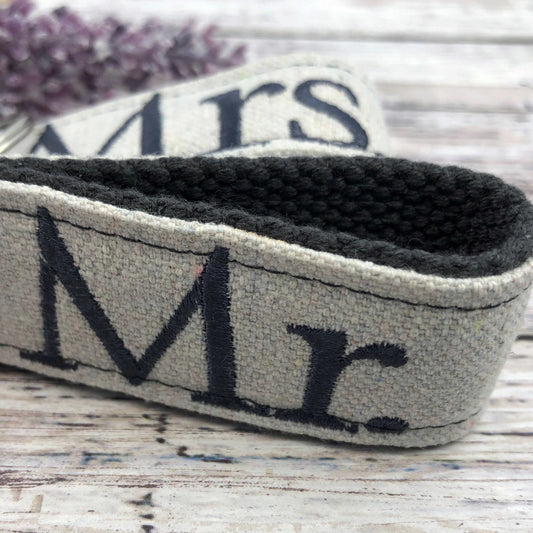 Couples Keychain, Couples Keychains, Couples Keychain Set, Couples Keychain Personalized, Mr. and Mrs., Mr. and Mrs. Gifts, Wedding Gift