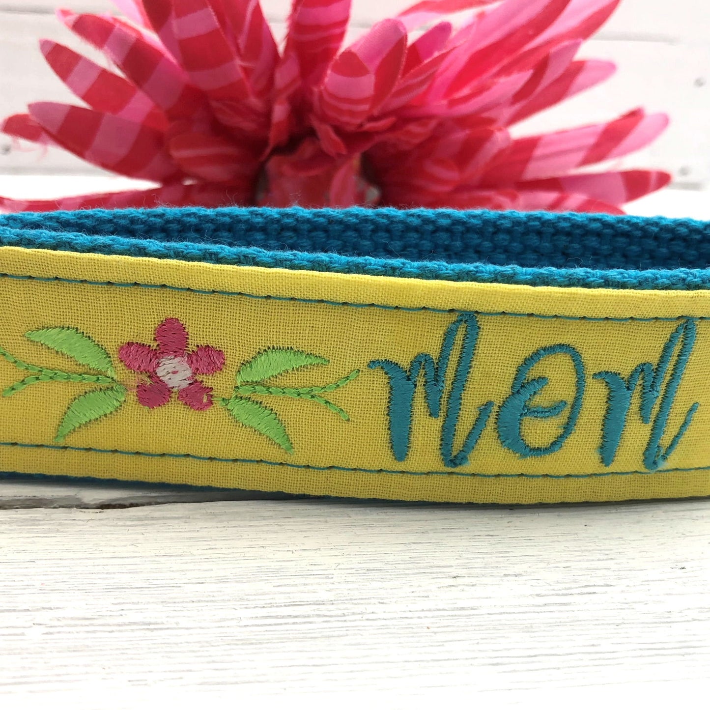 Embroidered Keychain | Mom Gift | Mom Birthday Gift | Mom Keychain | Mom Key chain | Embroidered key fob | Embroidered key chain
