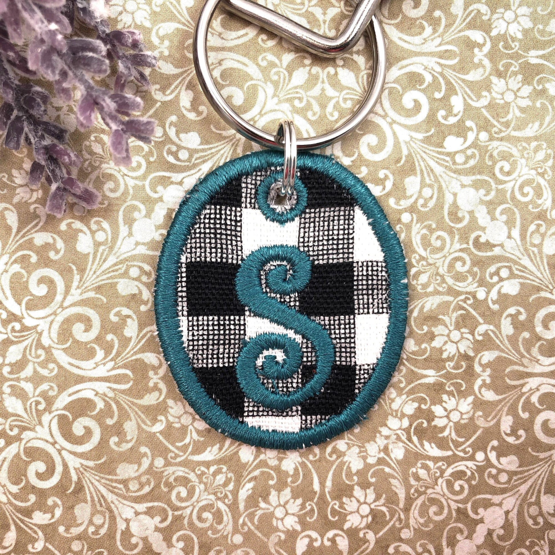 Thankful Wristlet Keychain, Wrist Keychain for Her, Key fob Wristlet, Keychain Wristlet, Bracelet Keychain, Inspirational Keychain, Monogram