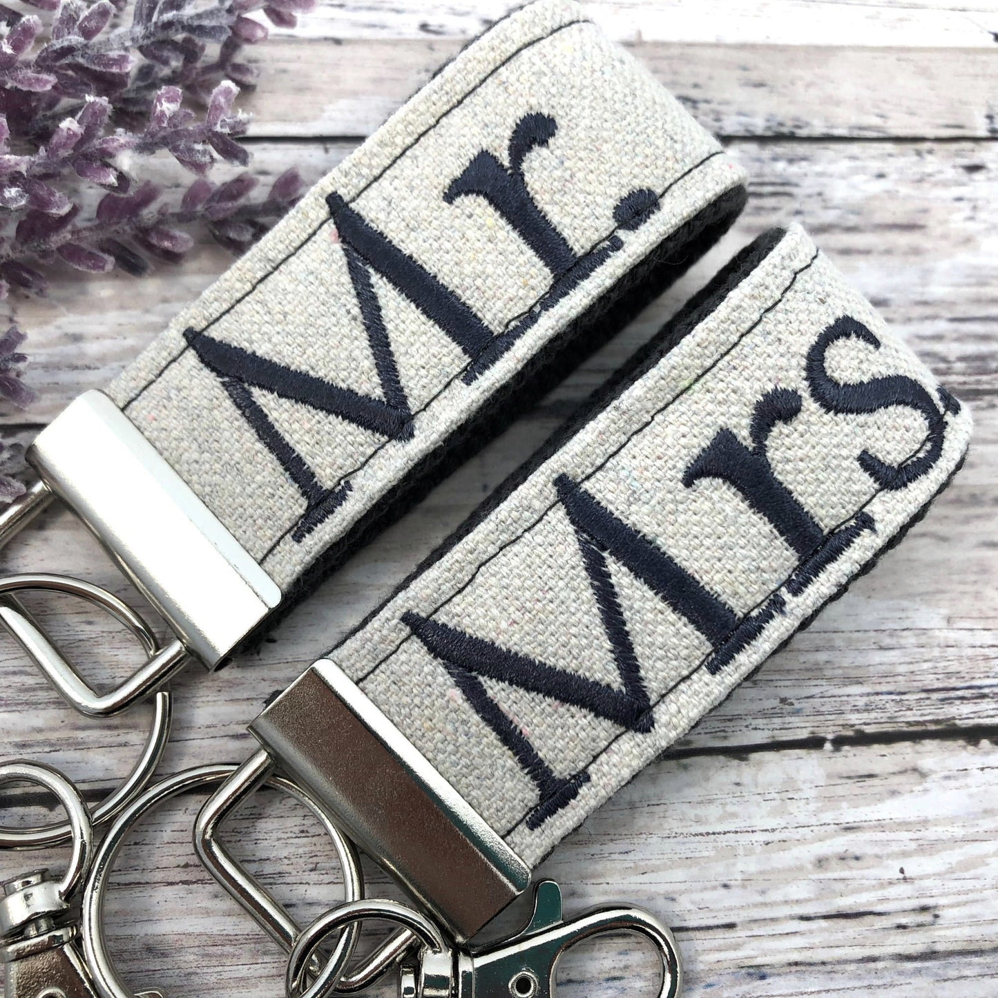 Couples Keychain, Couples Keychains, Couples Keychain Set, Couples Keychain Personalized, Mr. and Mrs., Mr. and Mrs. Gifts, Wedding Gift