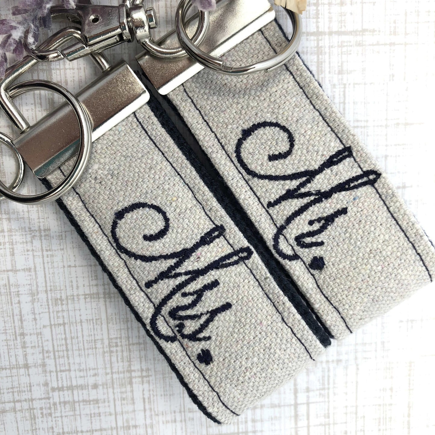 Couples Keychain, Couples Keychains, Couples Keychain Set, Couples Keychain Personalized, Mr. and Mrs., Mr. and Mrs. Gifts, Wedding Gift