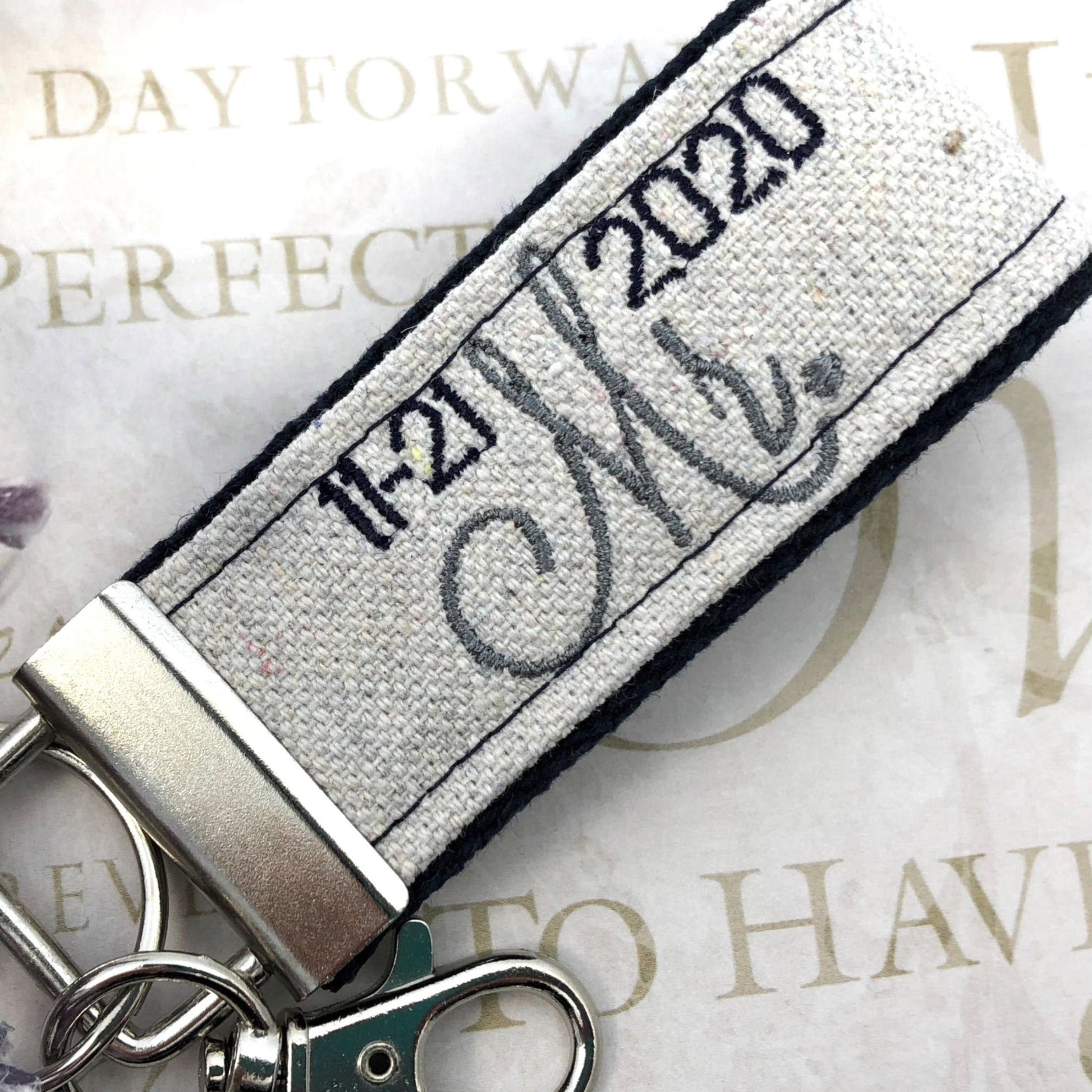 Couples Keychain, Couples Keychains, Couples Keychain Set, Couples Keychain Personalized, Mr. and Mrs., Mr. and Mrs. Gifts, Wedding Gift