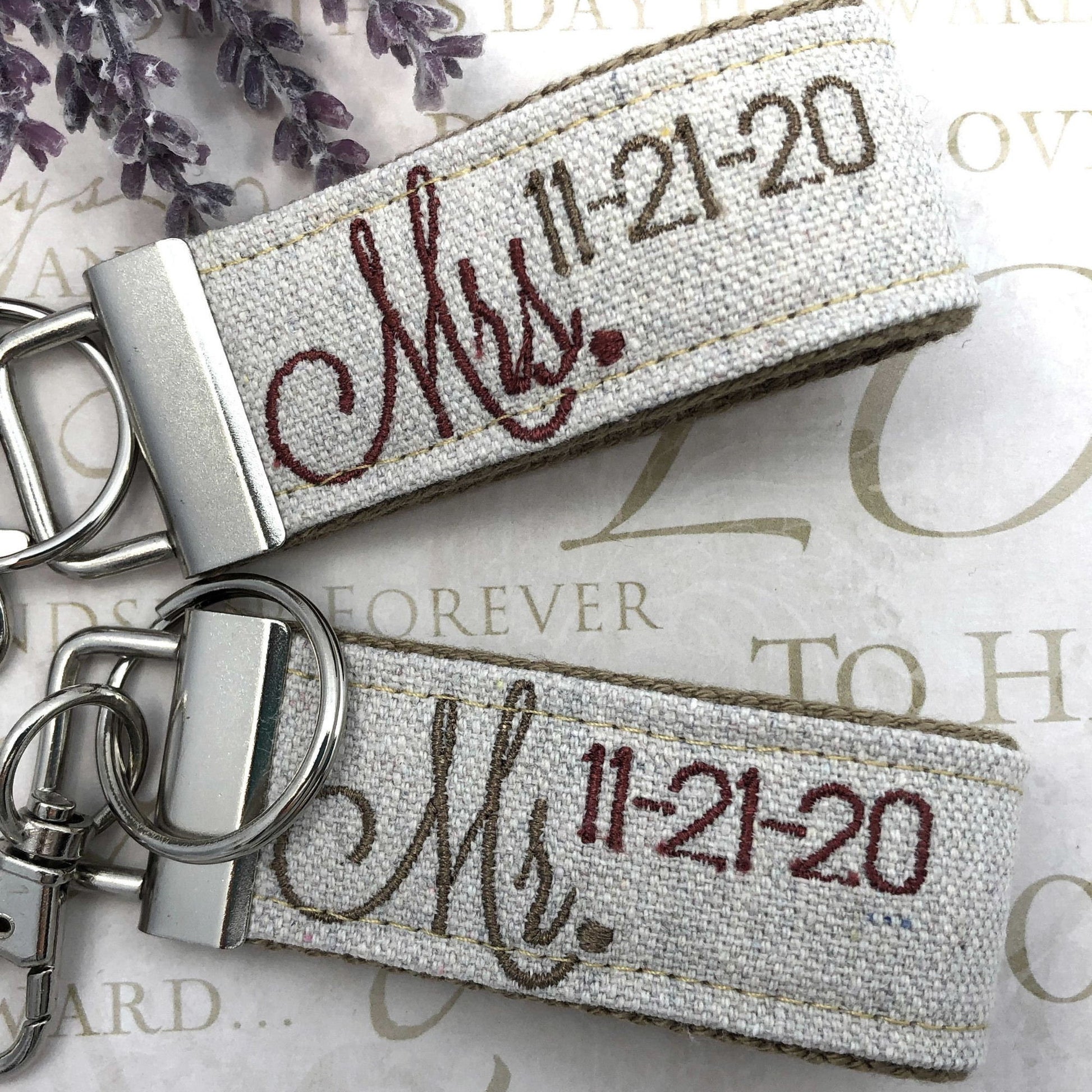 Couples Keychain, Couples Keychains, Couples Keychain Set, Couples Keychain Personalized, Mr. and Mrs., Mr. and Mrs. Gifts, Wedding Gift