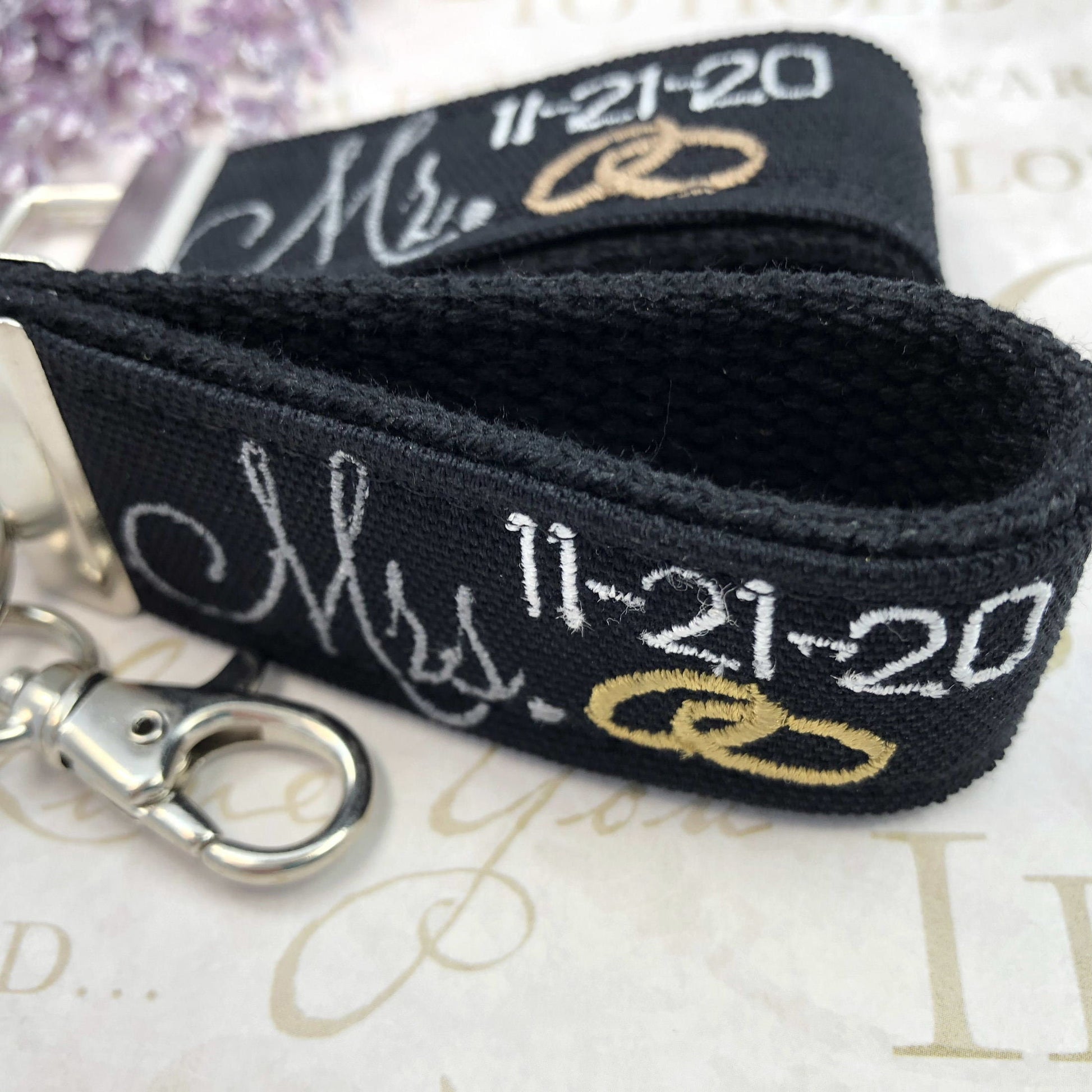 Couples Keychain, Couples Keychains, Couples Keychain Set, Couples Keychain Personalized, Mr. and Mrs., Mr. and Mrs. Gifts, Wedding Gift