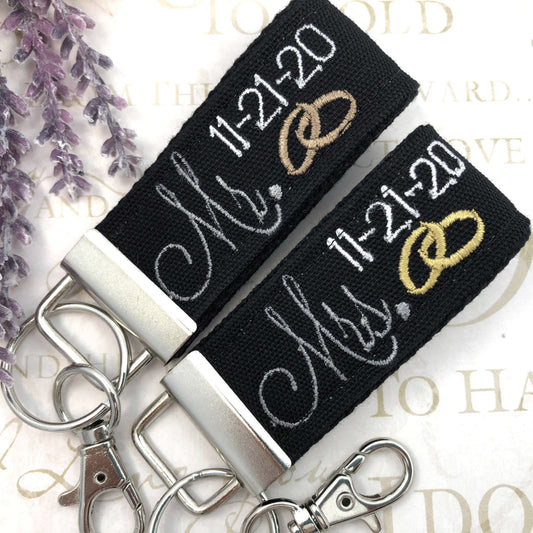 Couples Keychain, Couples Keychains, Couples Keychain Set, Couples Keychain Personalized, Mr. and Mrs., Mr. and Mrs. Gifts, Wedding Gift