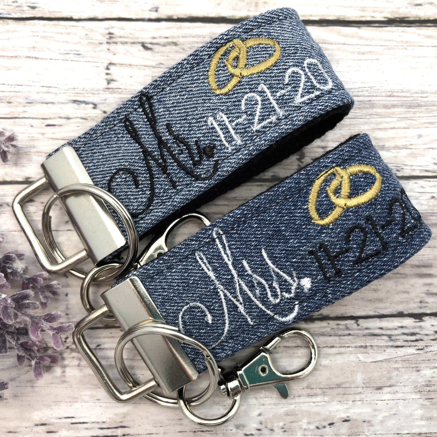 Couples Keychain, Couples Keychains, Couples Keychain Set, Couples Keychain Personalized, Mr. and Mrs., Mr. and Mrs. Gifts, Wedding Gift