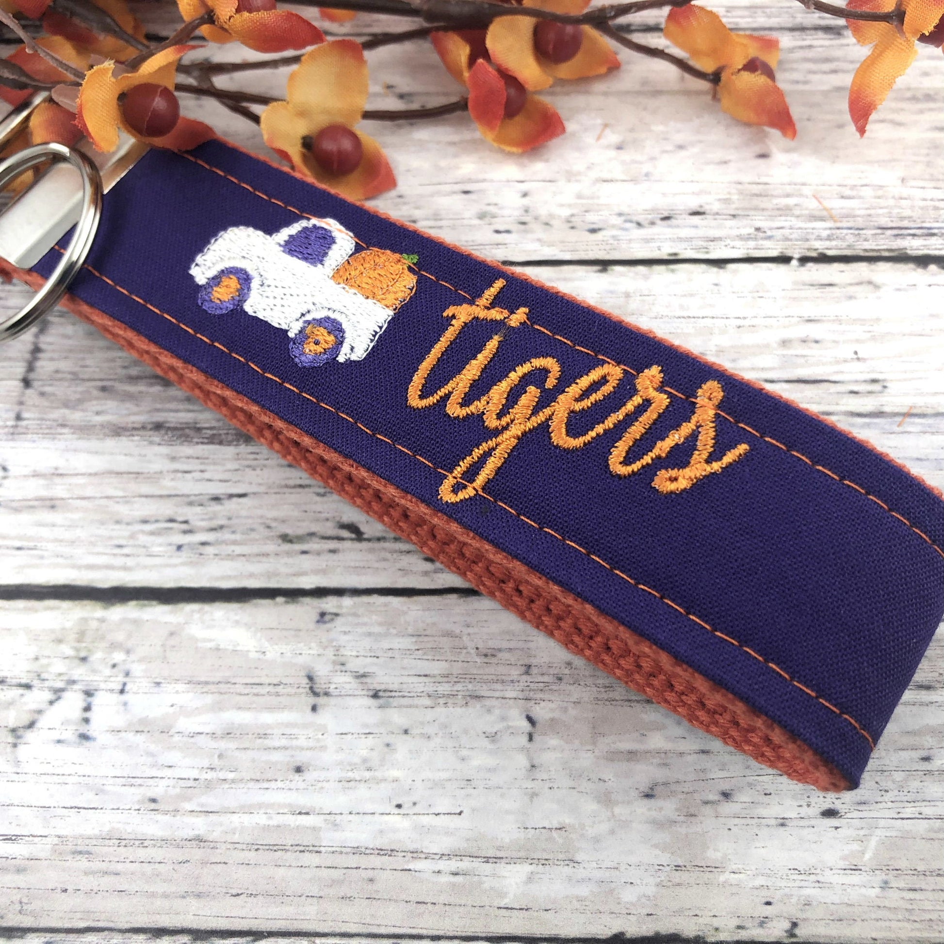 Clemson Wristlet Keychain, Approved Crafter License Holder, Wrist Keychain for Her, Key fob Wristlet, Keychain Wristlet, Clemson Tigers