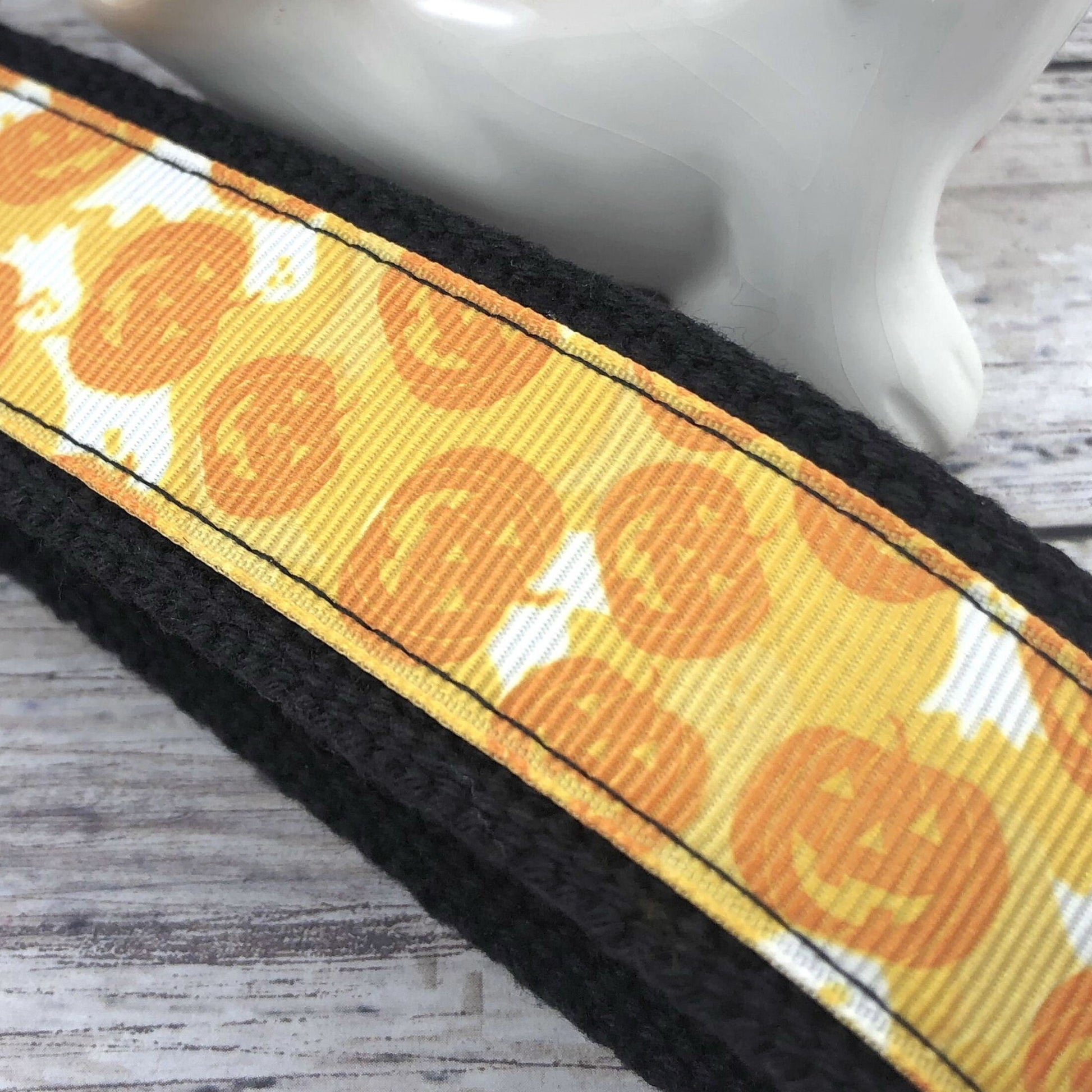 Halloween Keychain Wristlet, Cute Halloween Keychain, Halloween Key Chain, Wristlet Keychain Birthday gift, Bachelorette Party